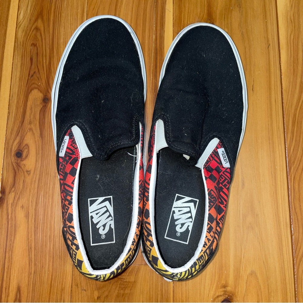 Vans Classic Slip-On Shoes - Black with Logo Flame, Men’s Size 9 (NWT)